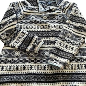 Women’s  Black and White Patterned Fleece Top